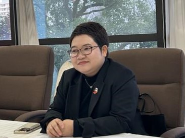 在大阪ベトナム社会主義共和国総領事館ハー領事の写真