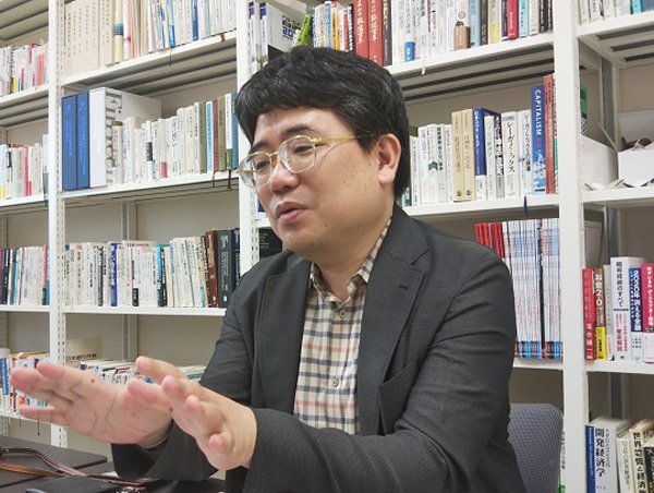 vol.10 京都大学公共政策大学院 岩下 直行 教授