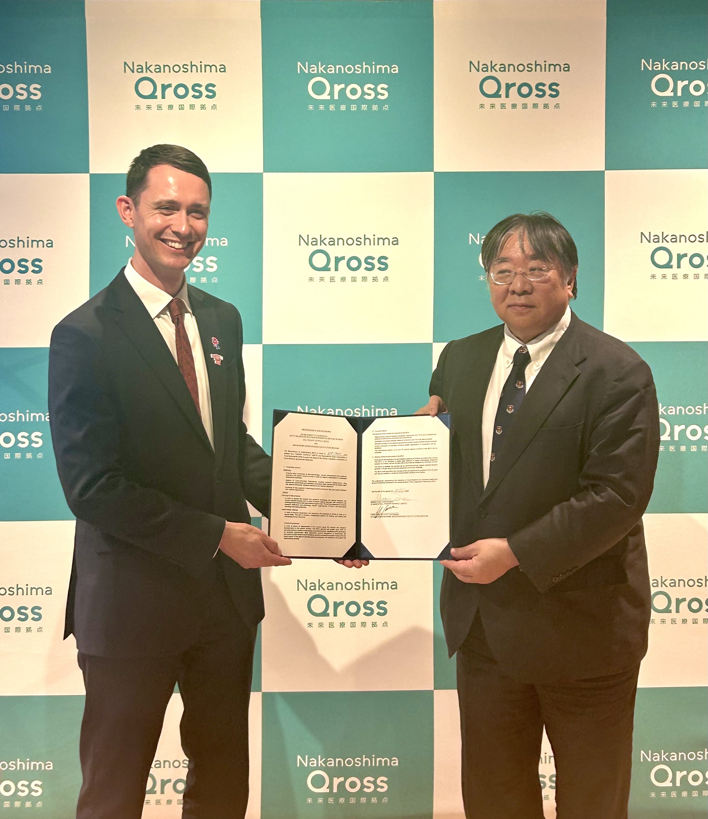 未来医療推進機構 澤理事長とブライス（中之島クロスと英国 Cell & Gene Therapy Catapult の覚書署名）