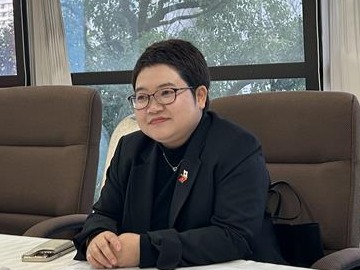  Viet Nam in Osaka/Chief of Vietnam Trade Office in Osaka Cosul of Consulate-General of the Socialist Republic QUYEN THI THUY HA