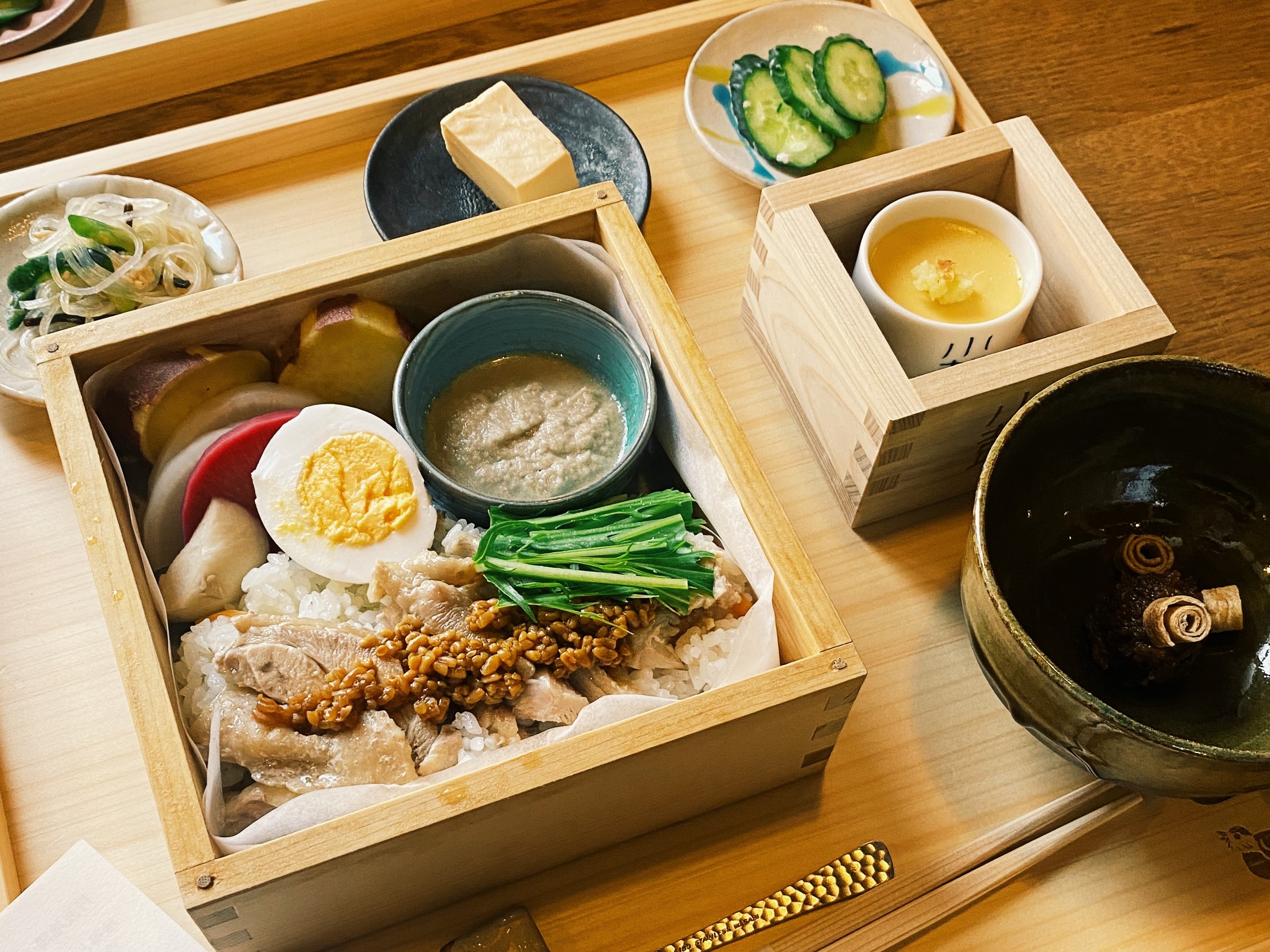 カフェで提供される料理