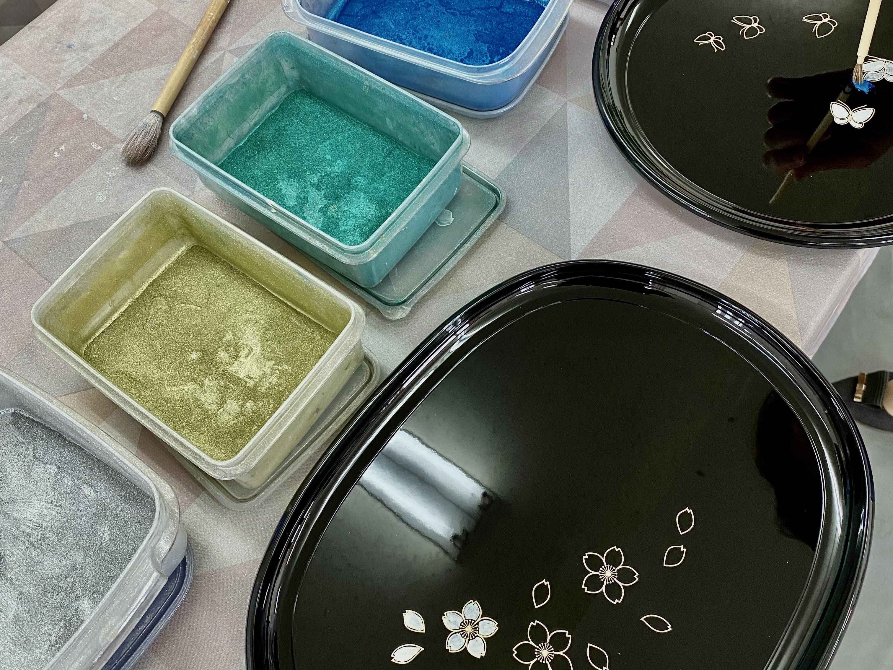 Kishu Lacquerware Traditional Industry Center (Uruwashi-kan)