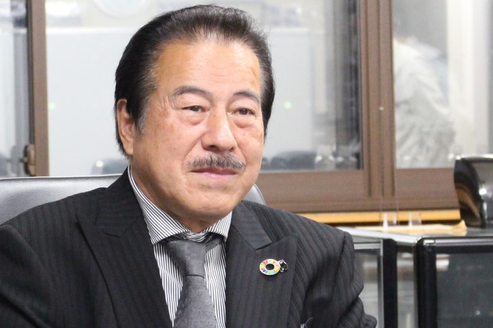 研磨企業として世界のトップを目指すと桐野社長