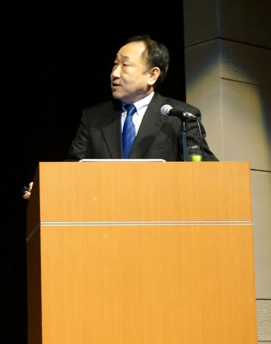 川村教授