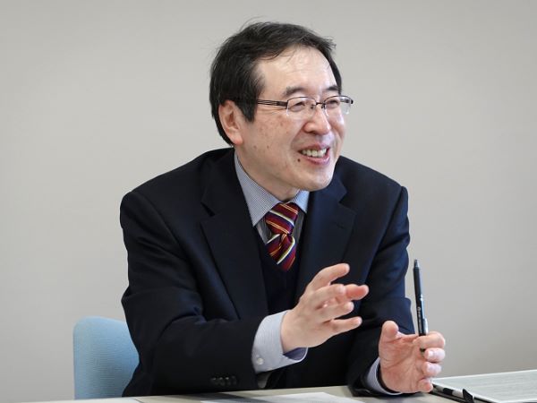 神戸大学経済経営研究所 地域共創研究推進センター長 家森 信善 