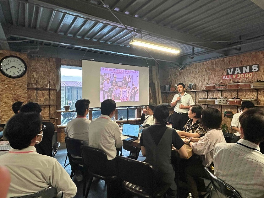 市職員としての商店街・まちとの関わり方を話す中村さん