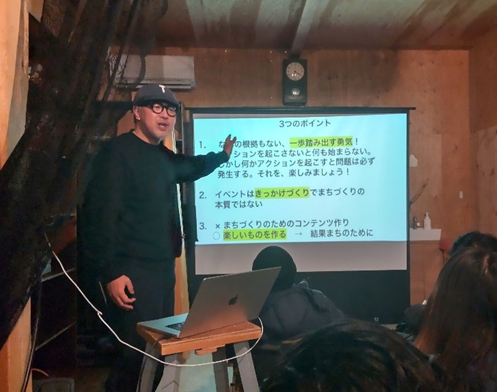 北ぶらくり丁商店街見学の様子2