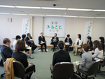 高木副大臣が「車座ふるさとトーク」に出席しました(1/2)